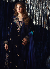Farah Talib Aziz | Velvet Fete 4 | Valeh Navy Shirt And Dupatta