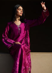 Farah Talib Aziz | Laani The Kaftan Edit | Aerie Hot Pink