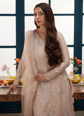 Farah Talib Aziz | Tara Luxe Eid 26 | Remy