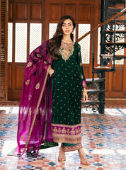 Zainab Chottani | Velvet 25 | Esha