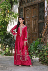 Wahaj M Khan | Nur Festive | Magenta Nur Kaftan Set
