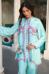 Chic Ophicial | Spotlight | Aqua Pink