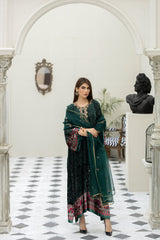 Purple haze Pret Studio | Noubahar Luxury Formals | Moss Plush