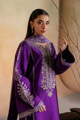 Emaan Adeel | Elara Formals | EVERLY