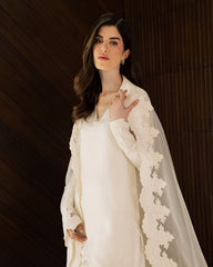 Sadaf Fawad Khan | Eva Luxury Pret 26 | Opaline