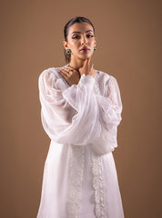 Zainab Chottani | The Kaftan Edit | Vanila Flow