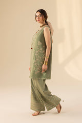 Erum Khan | Lillia Summer Edit | Olive Bloom