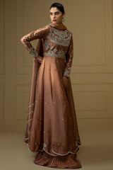 Sana Abbas | Suvi Wedding Formals | NUR