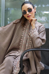 Chic Ophicial | Spotlight | Cinnamon Peach