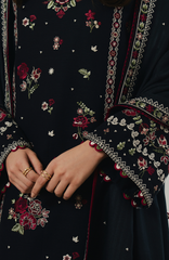 Seran | Winter Embroidered 25 | Noirelle