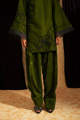 Fozia Khalid | Velvet Deck | Clover