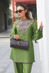 Chic Ophicial | Spotlight | Olive Aubergine