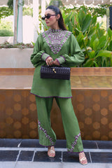 Chic Ophicial | Spotlight | Olive Aubergine