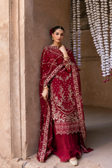 Emaan Adeel I The Empress Wedding Formals I ROSMYN