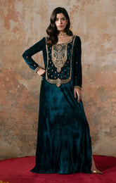Maya | Viola Luxe Velvet 25 | ISLA