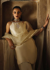 Mahum Asad | Silence She Enters | Editorial