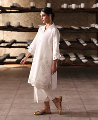 Republic Womenswear | Neoma Essential Basic Pret 26 | Amara