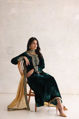 Sana Abbas | Velvet Formals | ESRA