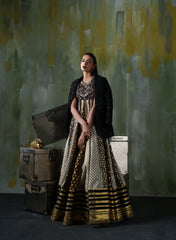 Vasal | Elys Festive Edit’26 | Majestic Gold Noir