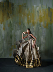 Vasal | Elys Festive Edit’26 | Majestic Gold Noir