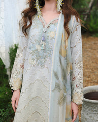 Mushq | The Secret Garden Lawn | Ivory Botanica
