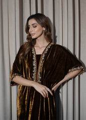 Mahum Asad | Voila Velvets | Topaz