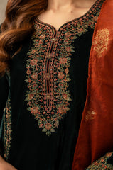 Zeen | Winter 25 | WUM35848