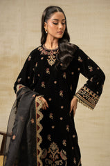 Zeen | Winter 25 | WUM35861
