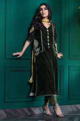 Wardha Saleem | Velvets Winter Fall 24 | Guldaan