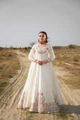 Nilofer Shahid | Verve Summer 24 | Kaira – Verve SS 24