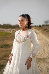 Nilofer Shahid | Verve Summer 24 | Kaira – Verve SS 24