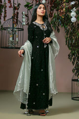 Ansab Jahangir | Bow Velvet Edit | GARDEN OF JEWELS