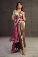 Fatima Khan | Anan Velvet Edit | Naira
