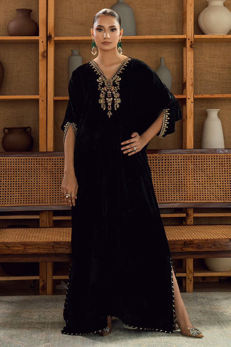 Fatima Khan | Warm Whisper Velvet 25 | Noir Eclat