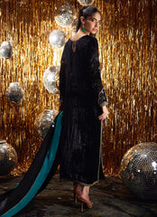 Farah Talib Aziz | Velvet Fete 4 | Masika Black Shirt And Dupatta