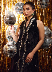 Farah Talib Aziz | Velvet Fete 4 | Aveline Black Velvet Jacket