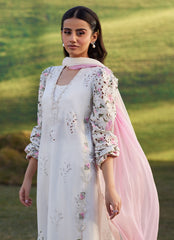 Farah Talib Aziz | Luna Eid 26 | Rose Lace Shirt And Dupatta