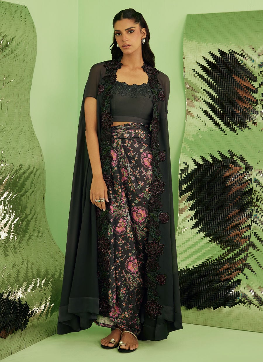 Farah Talib Aziz | Veya A Draped Capsule | Azalea