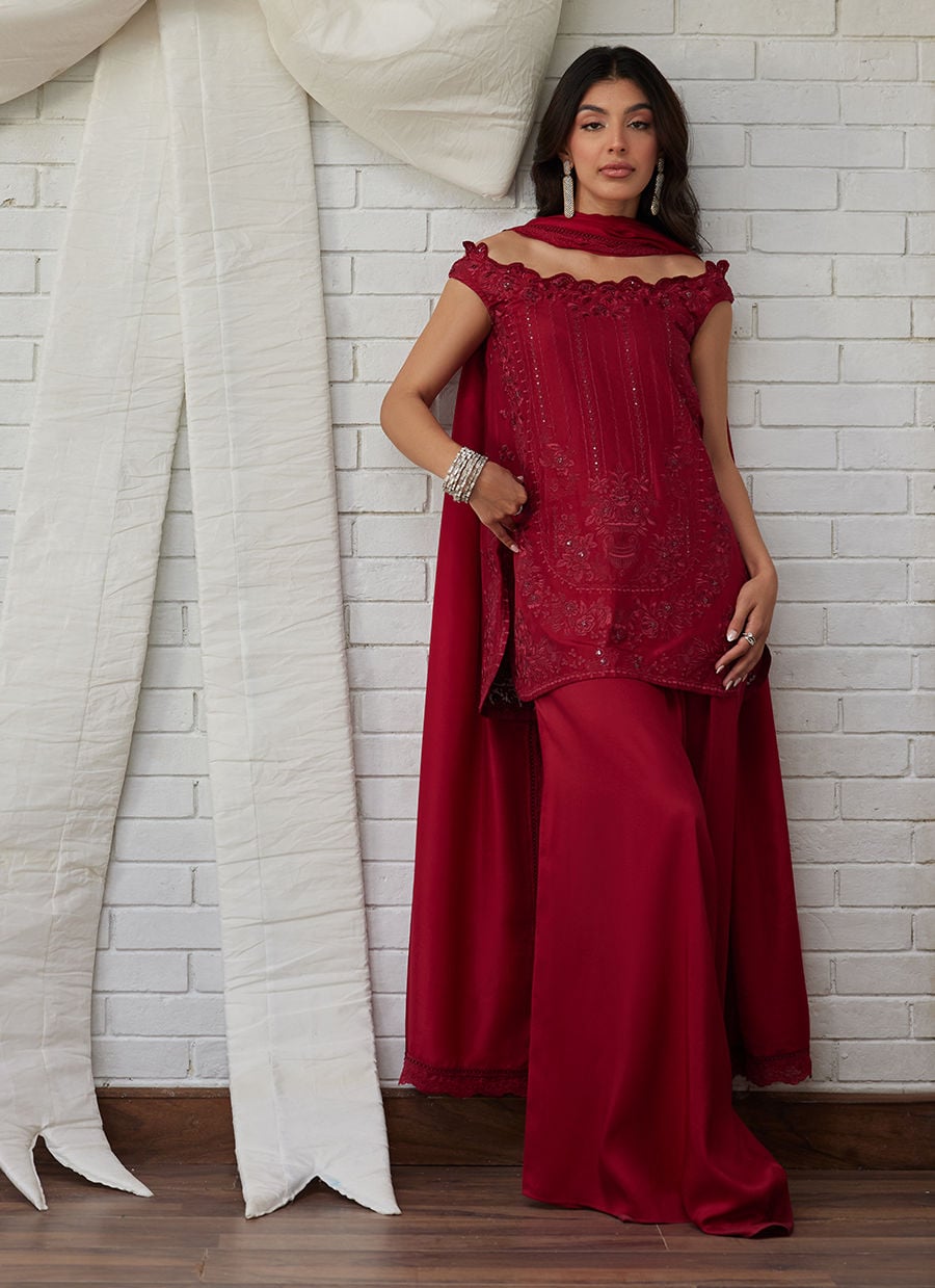 Farah Talib Aziz | Tara Luxe Eid 26 | Vrai
