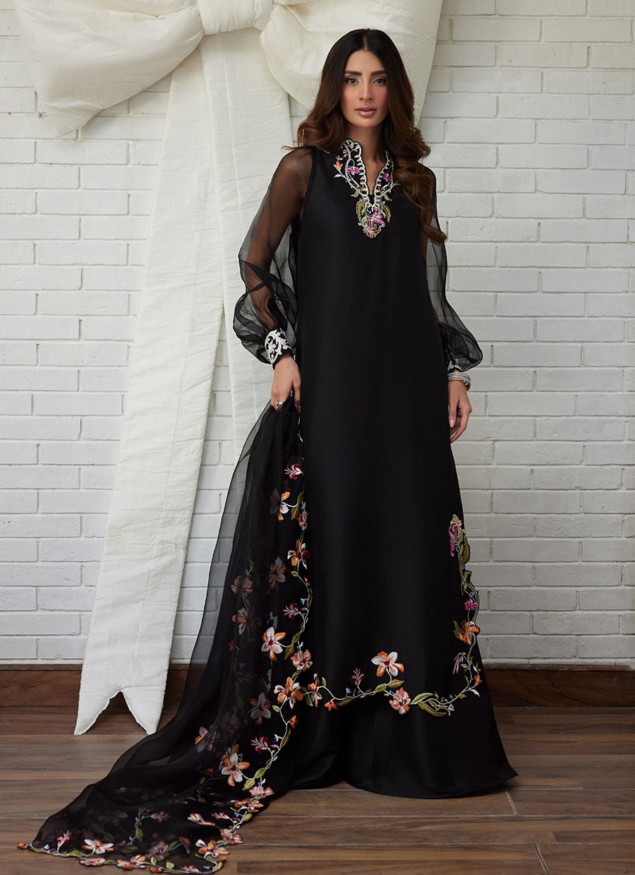 Farah Talib Aziz | Tara Luxe Eid 26 | Arra