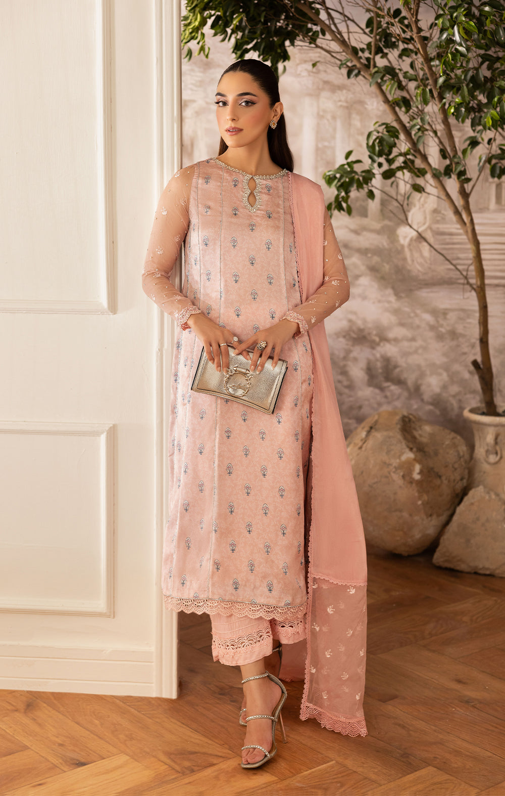 Maya | Eloura Silk Pret 25 |LUNARA