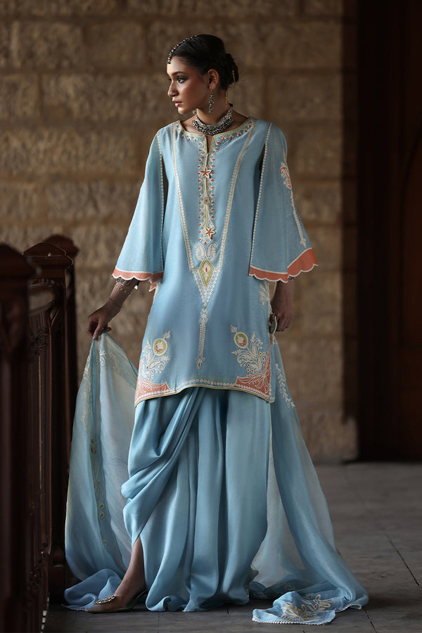 Wardha Saleem | Aari Collection | Shanza