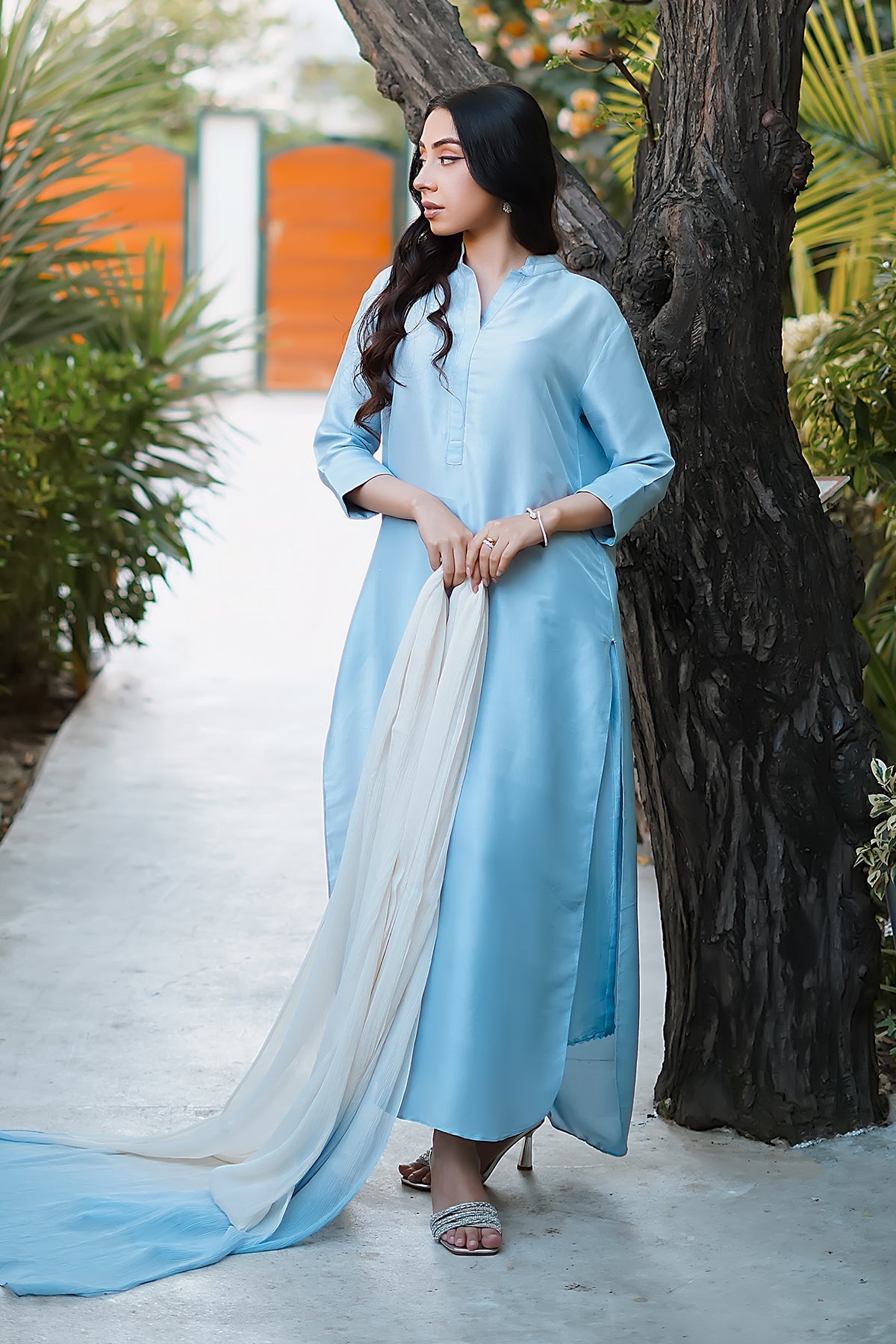 Erum Khan | Nue 25 | Serene Sky