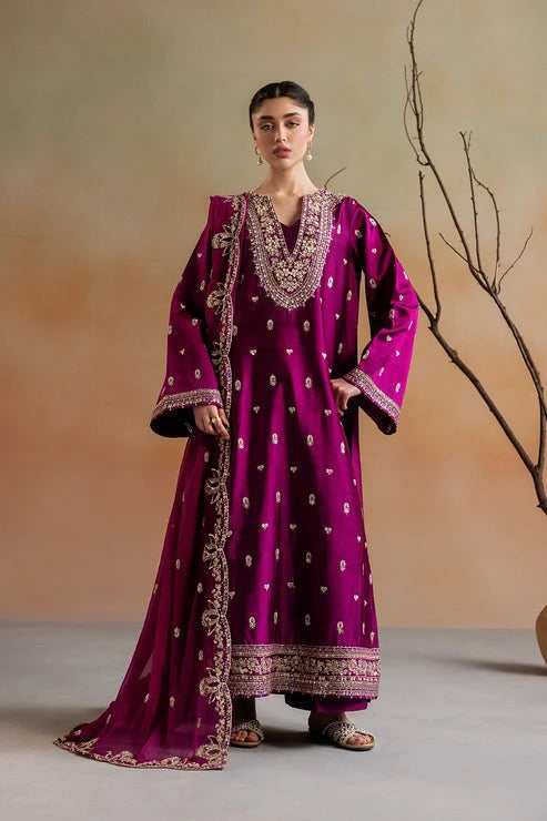Emaan Adeel | Elara Formals | FAYE