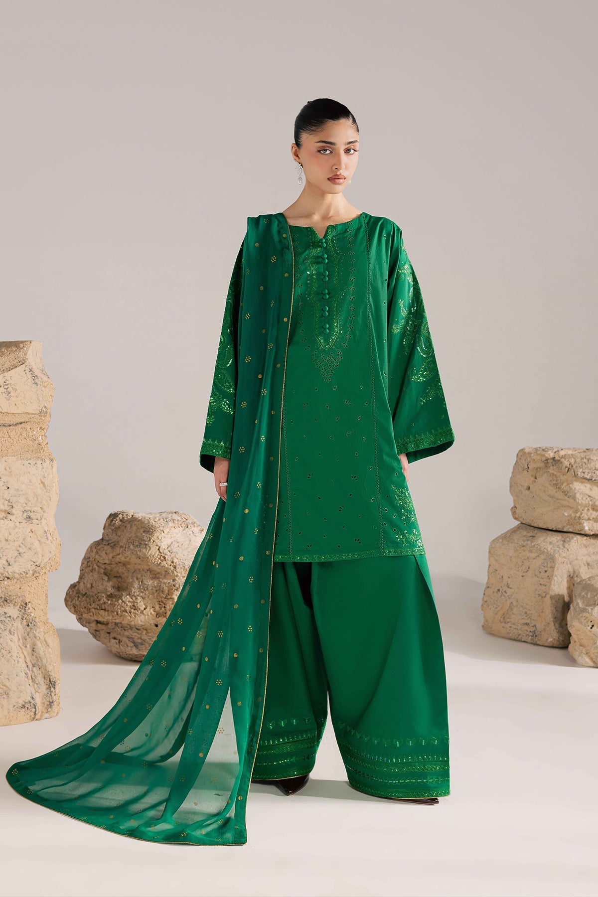 Vanya | Celine Formals |CN-20