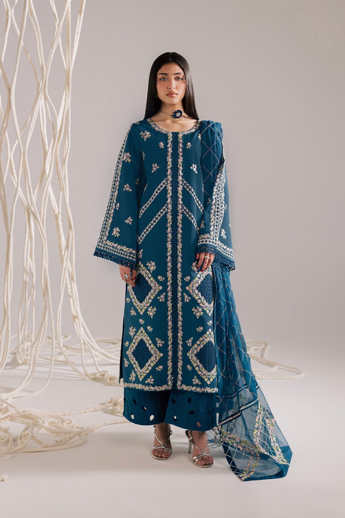 Vanya | Celine Formals | CN-21