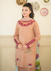 Fozia Khalid | Silk Spire |  AMBER