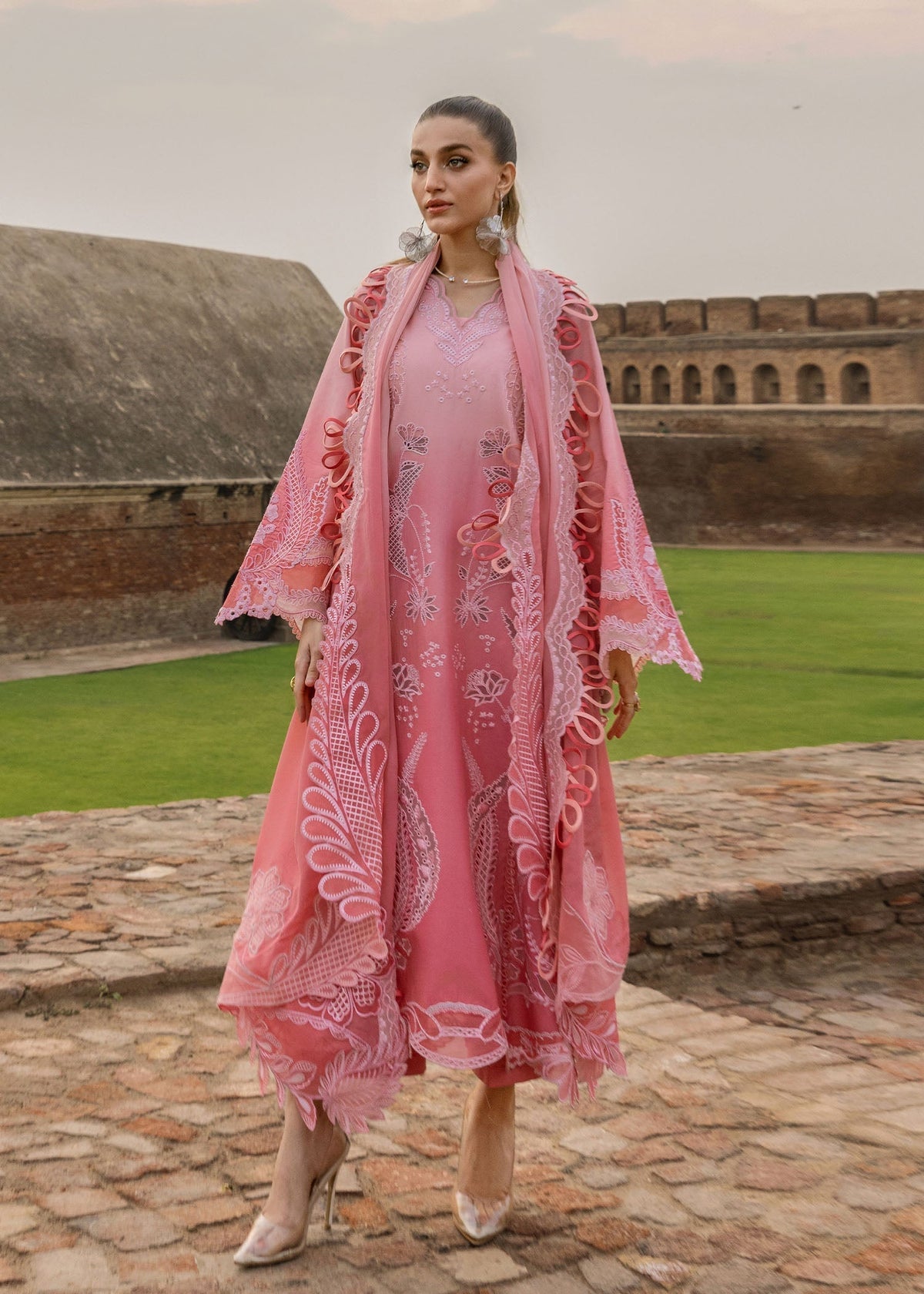 Crimson | Tasawar 25 | ALL THINGS OMBRE - D1B | Zayan Clothing UK