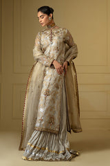 Sana Abbas | Suvi Wedding Formals | GIA