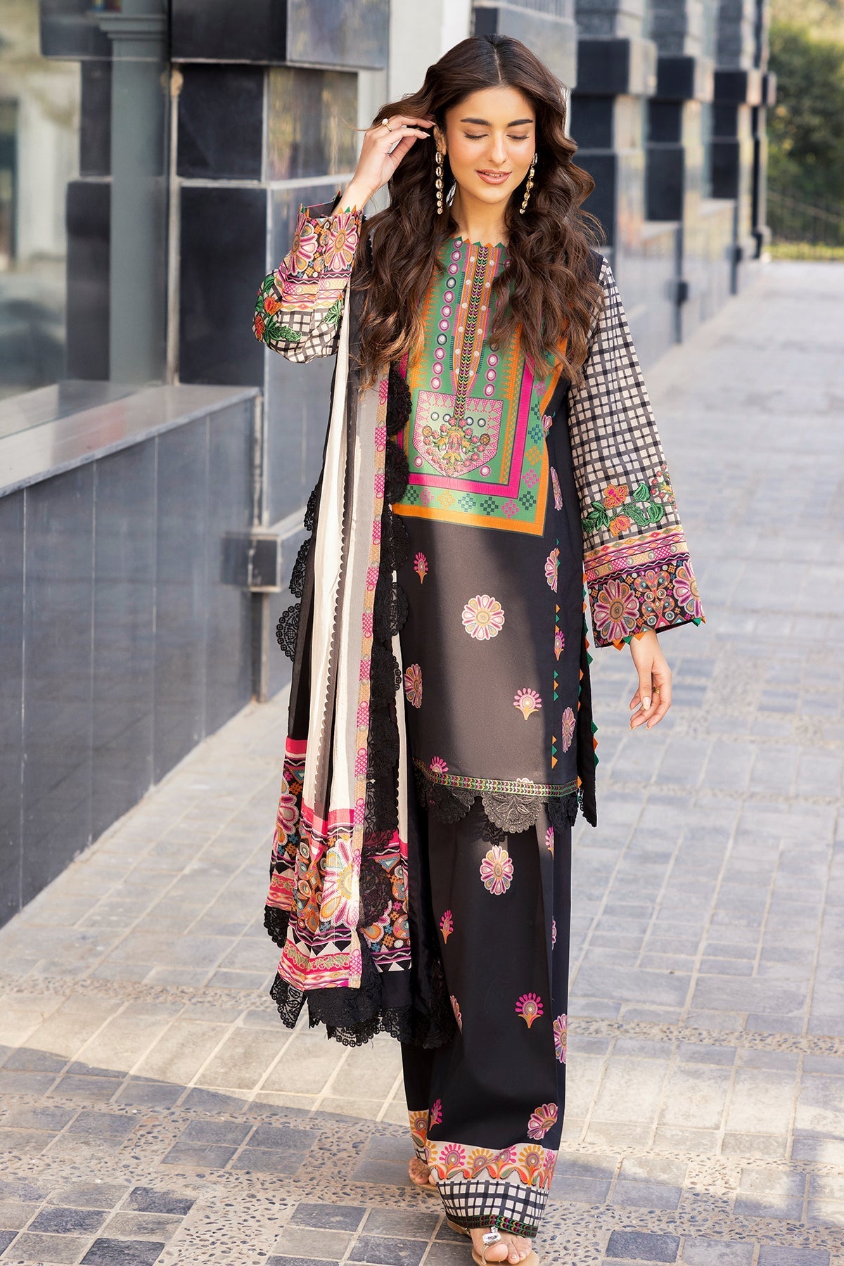 Charizma | Aniq Lawn | AN6-04